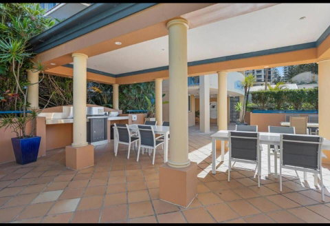 San Mateo On Broadbeach - Accommodation Cairns 1