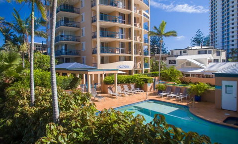 San Mateo On Broadbeach - Accommodation Cairns 0
