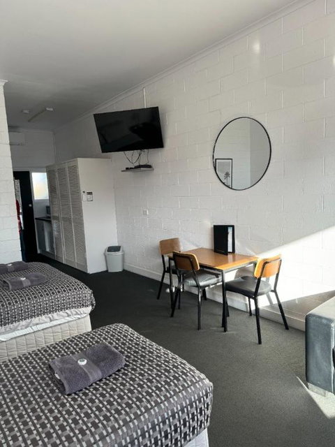 San Remo Hotel Motel - Accommodation Cairns 3