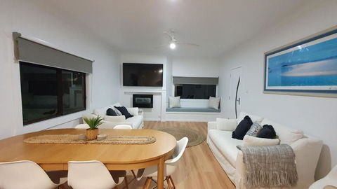 Sand And Swell At Sawtell - Accommodation Cairns 0