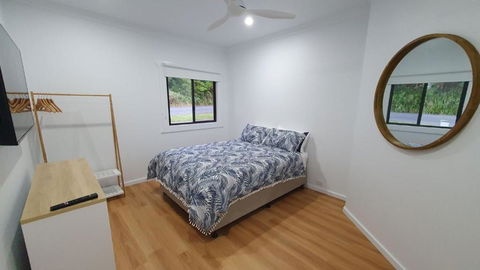 Sand And Swell At Sawtell - Accommodation Cairns 3