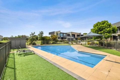 Sands Coastal Villa Close To Pool, Beach And Golf - Accommodation Cairns 2