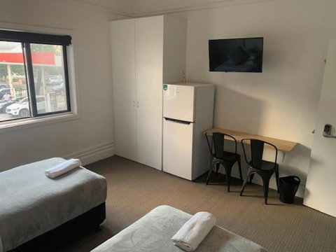 Sandy Bottoms Guesthouse - Accommodation Cairns 1