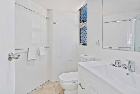 Sandown - Hosted By Burleigh Letting - Accommodation Cairns 2