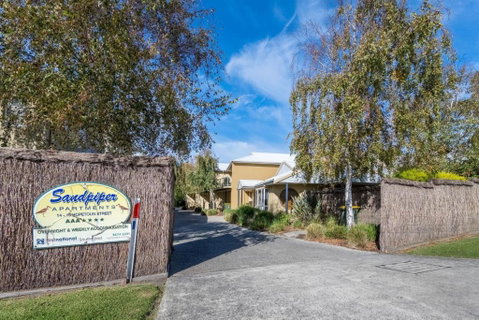 Sandpiper 5 - Close To Town And Beach - Accommodation Cairns 1