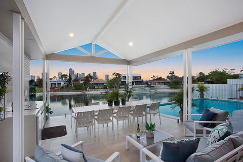Sandy Cove - Accommodation Cairns 0