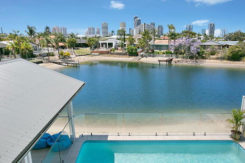 Sandy Cove - Accommodation Cairns 2
