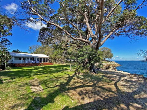 SANDY SHORES - Accommodation Cairns 0