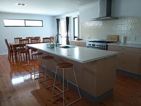 Sea Shells By The Sea Shore - Accommodation Cairns 2