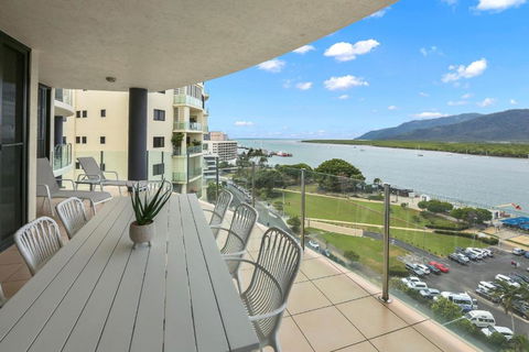 Seascape - Accommodation Cairns 0