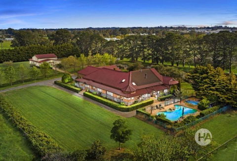 Sommerville Majestic Farm Manor Retreat 5bd 3Bth Pool Spa - Accommodation Cairns 0
