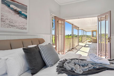 Sommerville Majestic Farm Manor Retreat 5bd 3Bth Pool Spa - Accommodation Cairns 2