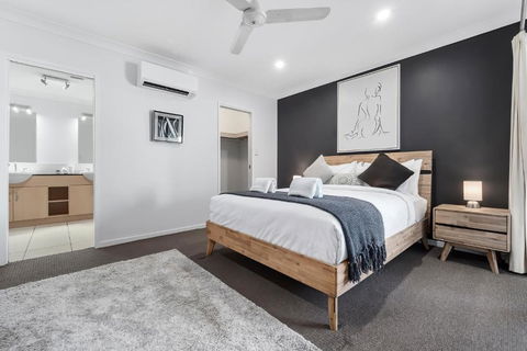 Spacious 3 Bedroom Townhouse In Cairns City - Accommodation Cairns 3