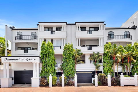 Spacious 3 Bedroom Townhouse In Cairns City - Accommodation Cairns 0
