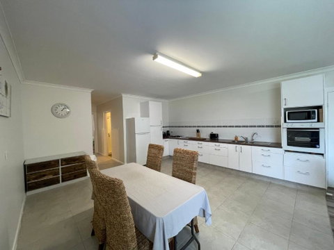 Springfield Stay - Accommodation Cairns 3
