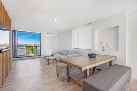 TARA5- UNWIND IN LUXURY - Accommodation Cairns 0