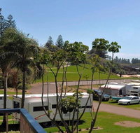 Beachside Getaway - 150m to beach - Accommodation Cairns