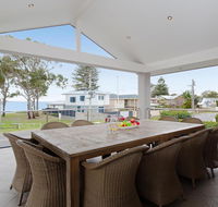 Beauty and the Beach' 88 Foreshore Drive - large home with WIFI  water views - Accommodation Cairns