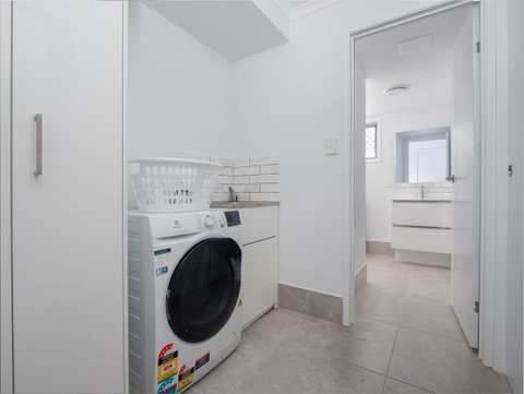 Beerburrum St, 2/22 Dicky Beach - Accommodation Cairns 3