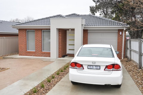 Beischer Apt B - Accommodation Cairns 3