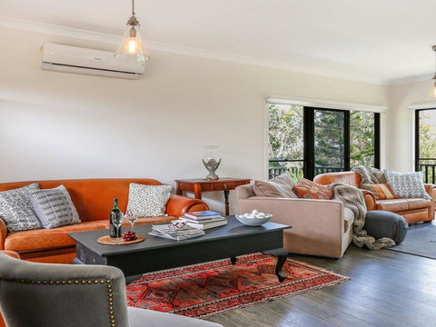 Bellara - Your Home Among The Gum Trees! - Accommodation Cairns 1