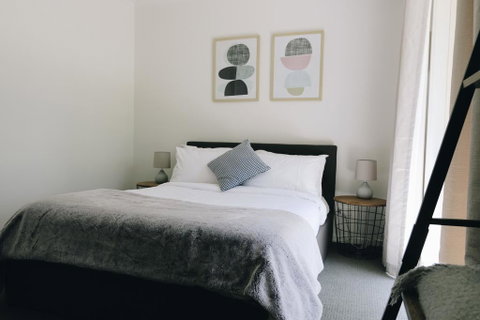Bells Beach Cottages - Accommodation Cairns 2