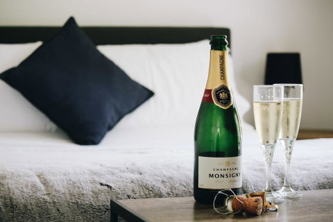 Bells Beach Cottages - Accommodation Cairns 1