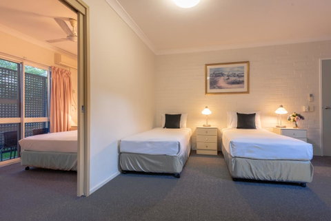 Benson Court Motel - Accommodation Cairns 2