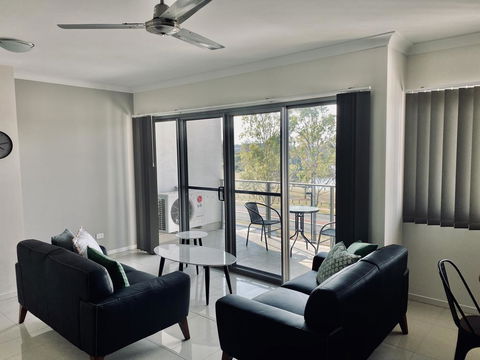 Best Western Plus North Lakes Hotel - Accommodation Cairns 1