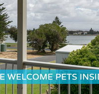 Big Stylish House with River Views Games Room  WiFI - Accommodation Cairns