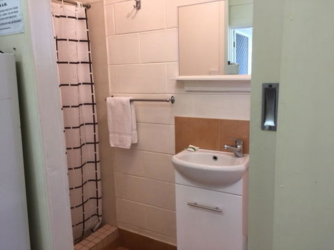 BIG4 Cania Gorge Holiday Park - Accommodation Cairns 1