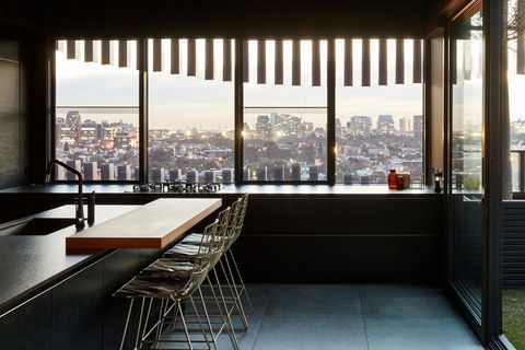 Birdcage Penthouse Luxury Melbourne Ultra Modern Industrial Chic - Accommodation Cairns 1