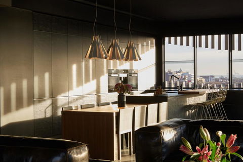 Birdcage Penthouse Luxury Melbourne Ultra Modern Industrial Chic - Accommodation Cairns 3