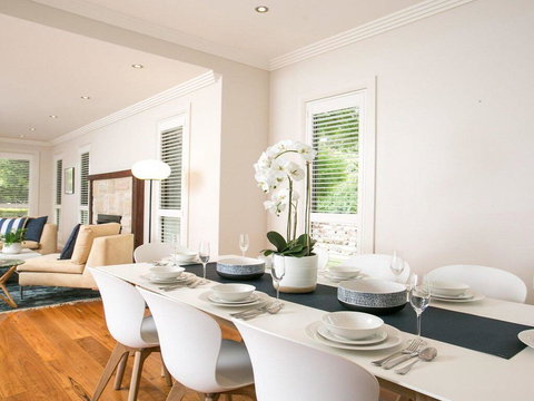 Bitola - Walk To The Village, Coffee And Pub - Accommodation Cairns 3