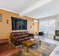Black Dolphin Waterfront Apartment - Accommodation Cairns