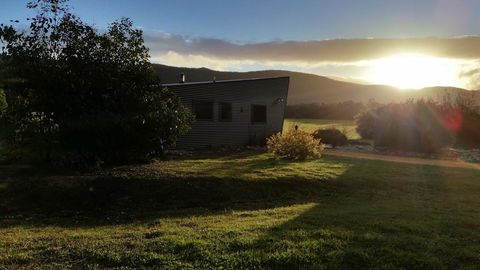 Blaze Rock Retreat - Accommodation Cairns 1