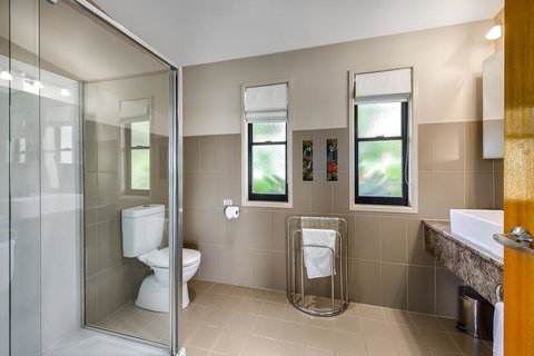 Blue Summit Cottages - Accommodation Cairns 1