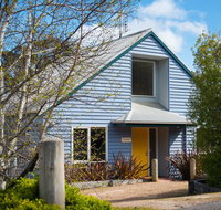 Boatshed Villa Yellow Door - Accommodation Cairns