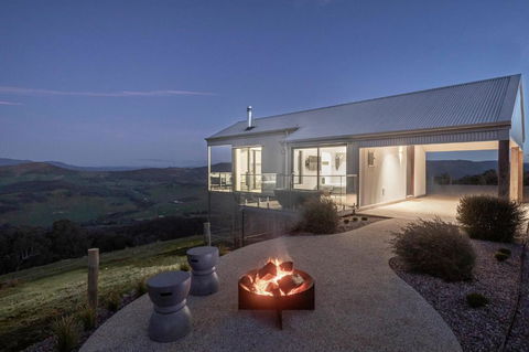 The Lookout By Mt Bellevue - Accommodation Cairns 0