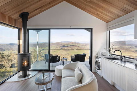 The Lookout By Mt Bellevue - Accommodation Cairns 1