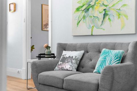 The Newly Renovated - Maylands Vacation Home - Accommodation Cairns 3