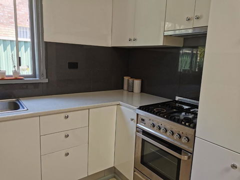 Three Bedrooms House - Accommodation Cairns 3
