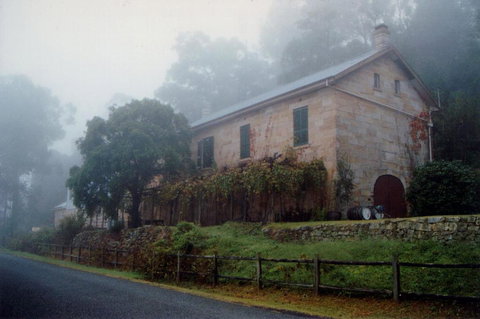Tizzana Winery Bed And Breakfast - Accommodation Cairns 0