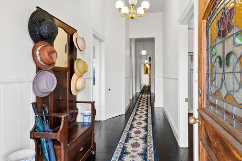 WARATAH At Queenscliff - Accommodation Cairns 1