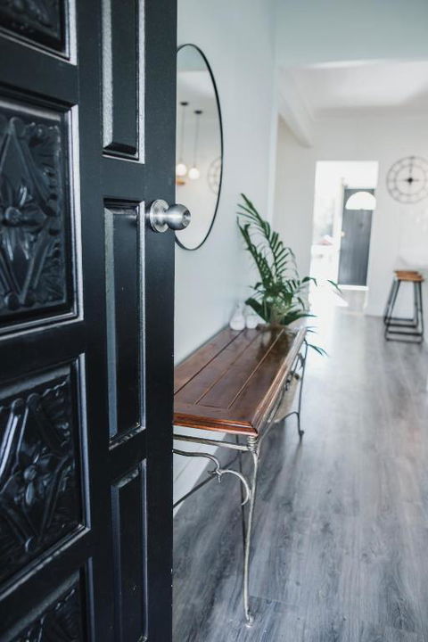 White On Wright Clare - Accommodation Cairns 2