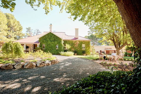 Wilsford House - Accommodation Cairns 2