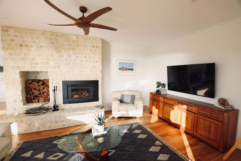 Wrights Bay House - Accommodation Cairns 1