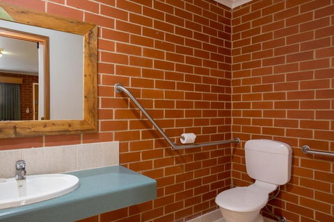 Yackandandah Central - Accommodation Cairns 2