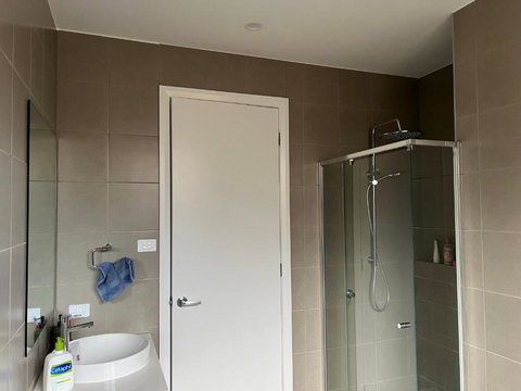 Affordable Semi Rural Stay - Accommodation Cairns 4