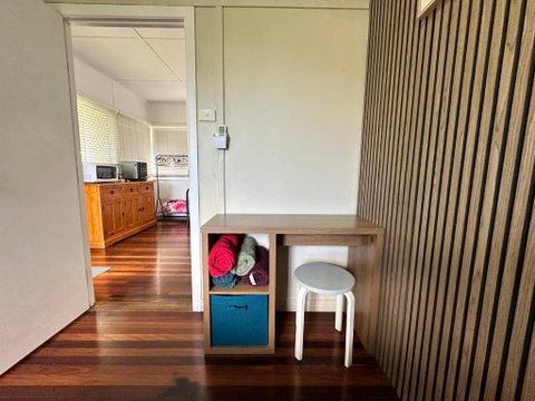 Zen Escape Guest House- Hidden Little Gem, Funky Corner, Boutique Granny Flat - Accommodation Cairns 1